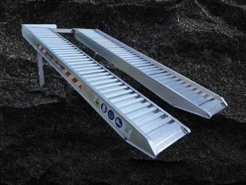 Odolné nájezdy profesionální pro těžkou techniku - robustní konstrukce