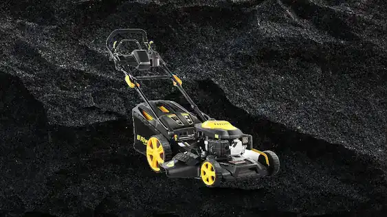 Sekačka na trávu - profesionální údržba zahrad Lanškroun